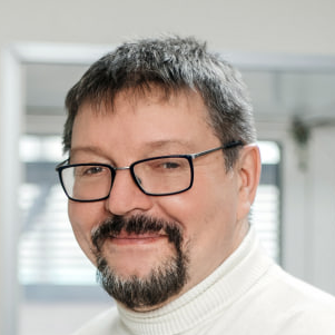 Александр Иванов